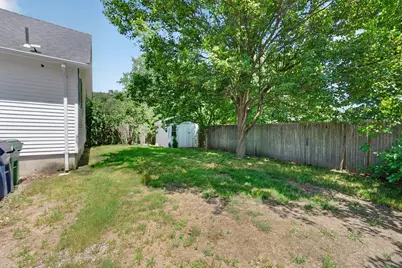 50 Lloyd Ave, Warwick, RI 02889 - Photo 18