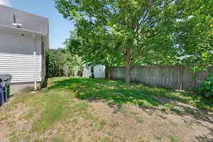 50 Lloyd Ave, Warwick, RI 02889 - Photo 18