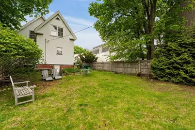 17 Sharon St, Medford, MA 02155 - Photo 8