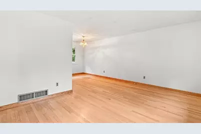 155 Turnpike Rd, Chelmsford, MA 01824 - Photo 10