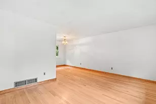 155 Turnpike Rd, Chelmsford, MA 01824 - Photo 10