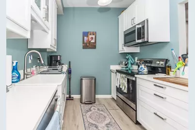 110 Maple Place #8, Dedham, MA 02026 - Photo 4