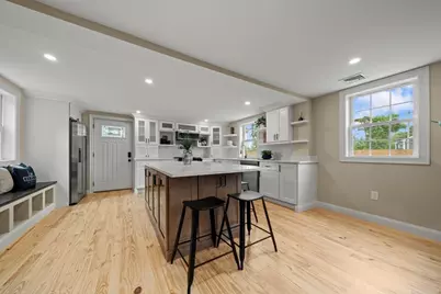 162 High St #B, Danvers, MA 01923 - Photo 8