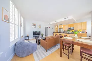 70 Lincoln St, Boston, MA 02111 - Photo 2