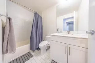 70 Lincoln St, Boston, MA 02111 - Photo 16