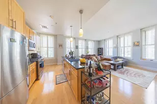 70 Lincoln St, Boston, MA 02111 - Photo 8