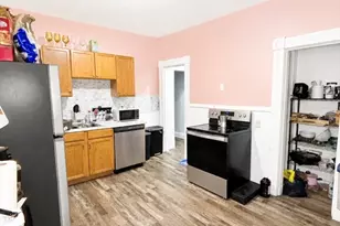 104 Alden St, Springfield, MA 01109 - Photo 14