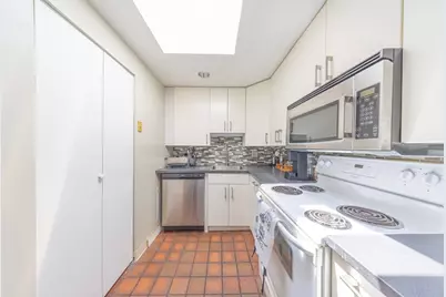 102 Gainsborough St #402E, Boston, MA 02115 - Photo 1