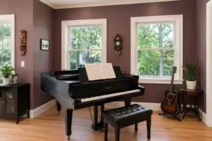 22 Meadowbrook Rd, Bedford, MA 01730 - Photo 16