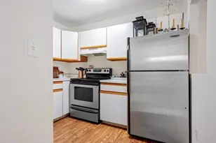 302 Boston Post Rd E, Marlborough, MA 01752 - Photo 2