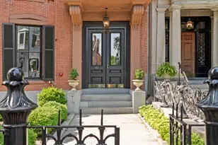 63 Mt Vernon St, Boston, MA 02108 - Photo 2