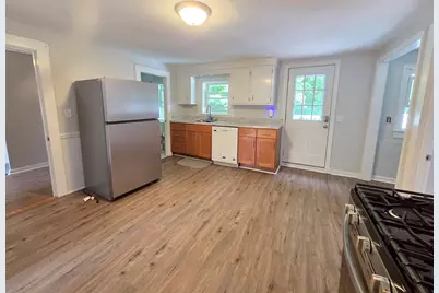 226 Central #2, Rockland, MA 02370 - Photo 2