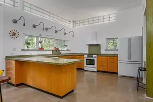 2 Laurel Hill Dr, Leverett, MA 01054 - Photo 1