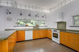 2 Laurel Hill Dr, Leverett, MA 01054 - Photo 8