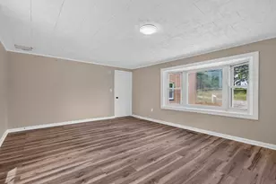 303 W Main St, Millbury, MA 01527 - Photo 30