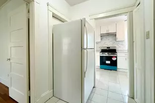 15 Quincy St, Medford, MA 02155 - Photo 14