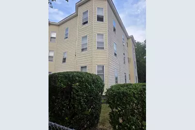 109 Grover St, Springfield, MA 01104 - Photo 4