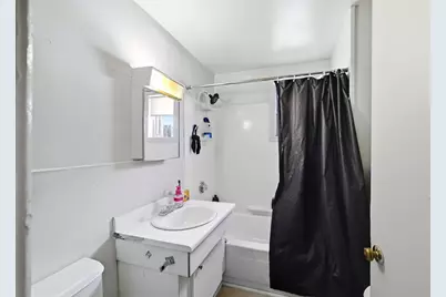 109 Grover St, Springfield, MA 01104 - Photo 14