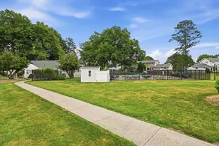 237 Greenwood Terrace, Chicopee, MA 01022 - Photo 36