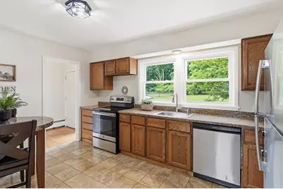 237 Greenwood Ter. #237, Chicopee, MA 01022 - Photo 4