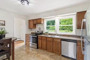 237 Greenwood Terrace, Chicopee, MA 01022 - Photo 4