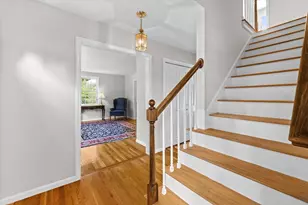 16 King Philip Path, Mendon, MA 01756 - Photo 4