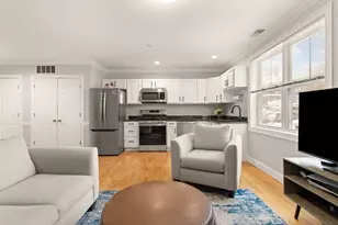 40 Hancock St, Boston, MA 02125 - Photo 2