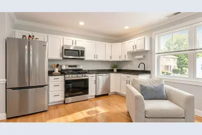 40 Hancock St #10, Boston, MA 02125 - Photo 2