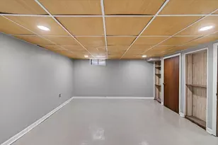 11 Foster St, Oxford, MA 01540 - Photo 32