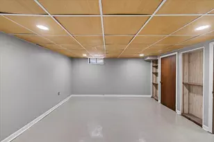 11 Foster St, Oxford, MA 01540 - Photo 34