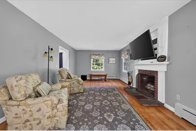 11 Foster St, Oxford, MA 01540 - Photo 2