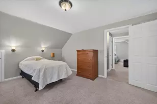 11 Foster St, Oxford, MA 01540 - Photo 22