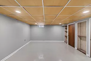 11 Foster St, Oxford, MA 01540 - Photo 32