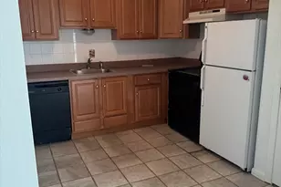 26 Beacon St, Burlington, MA 01803 - Photo 2