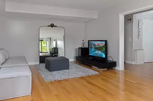 250 Hammond, Newton, MA 02467 - Photo 4