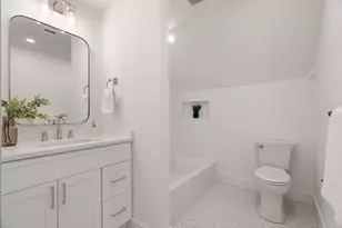 26 Adelaide St, Boston, MA 02130 - Photo 10