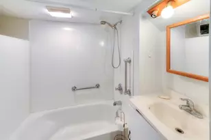 148 Whitmarsh Ave, Worcester, MA 01606 - Photo 24