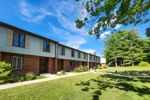 10 Winston Ct, Amherst, MA 01002 - Photo 1