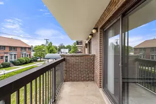 10 Williams St, Watertown, MA 02472 - Photo 2
