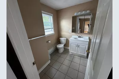 60-62 Benefit St, Attleboro, MA 02703 - Photo 12