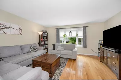 95 Tennis Plaza Rd #7, Dracut, MA 01826 - Photo 2