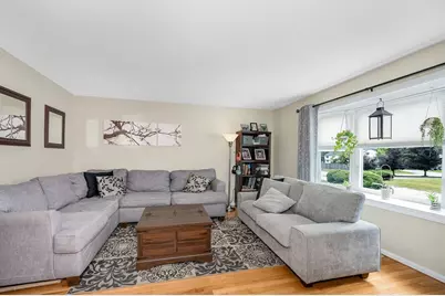 95 Tennis Plaza Rd #7, Dracut, MA 01826 - Photo 4