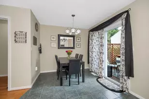 95 Tennis Plaza Rd, Dracut, MA 01826 - Photo 8