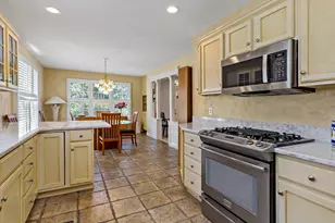 5 Mayfair Ct, Mashpee, MA 02649 - Photo 10