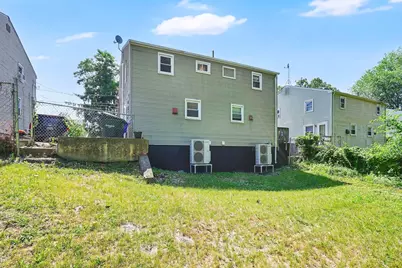 57-59 E Bay Path Ter, Springfield, MA 01109 - Photo 4