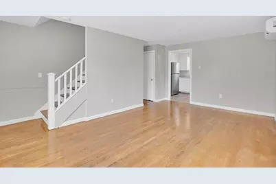57-59 E Bay Path Ter, Springfield, MA 01109 - Photo 10