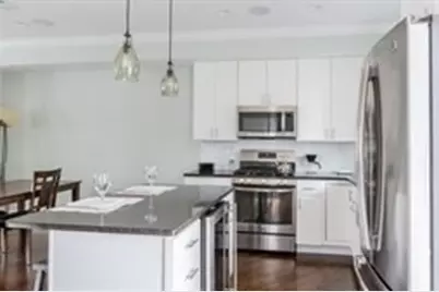 669 East 5th #1, Boston, MA 02127 - Photo 4