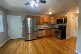 16 Cleveland Pl, Gloucester, MA 01930 - Photo 2
