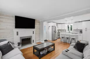 20 Stevens St, Dracut, MA 01826 - Photo 8