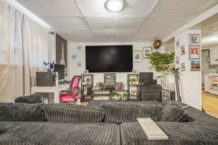 39 Highland St, Pawtucket, RI 02860 - Photo 22
